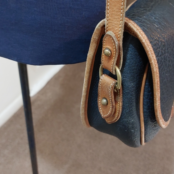 Dooney & Bourke Black and Tan Crossbody Bag - Picture 6 of 13